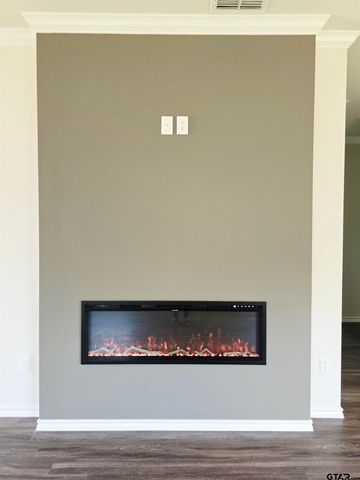 1112 Park Meadows Dr., Whitehouse, TX 75791