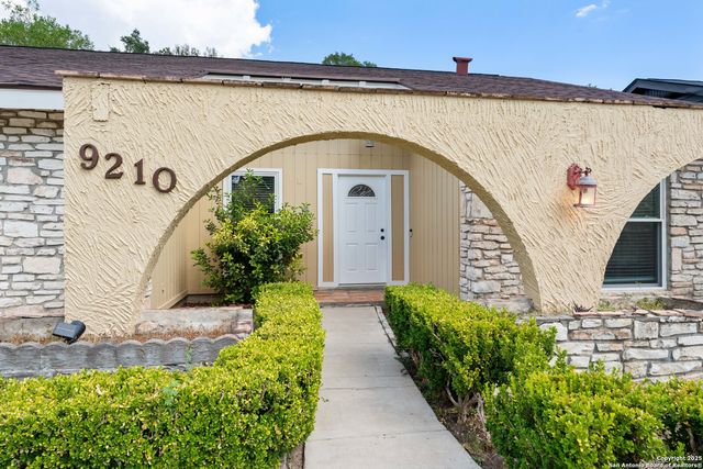 9210 Overton, San Antonio, TX 78217