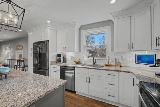 104 Scotch Ct, Hendersonville, TN 37075