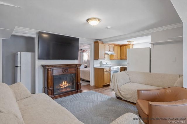 346 Maple Avenue, Riverhead, NY 11901