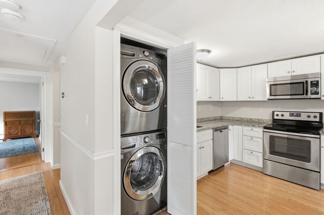 14 Winslow Rd, Sharon, MA 02067