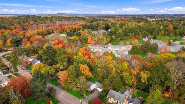 14 Winslow Rd, Sharon, MA 02067