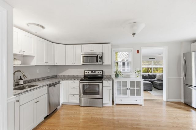 14 Winslow Rd, Sharon, MA 02067