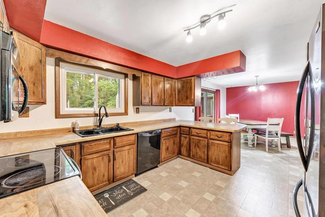 E1195 LARSON ROAD, Waupaca, WI 54981