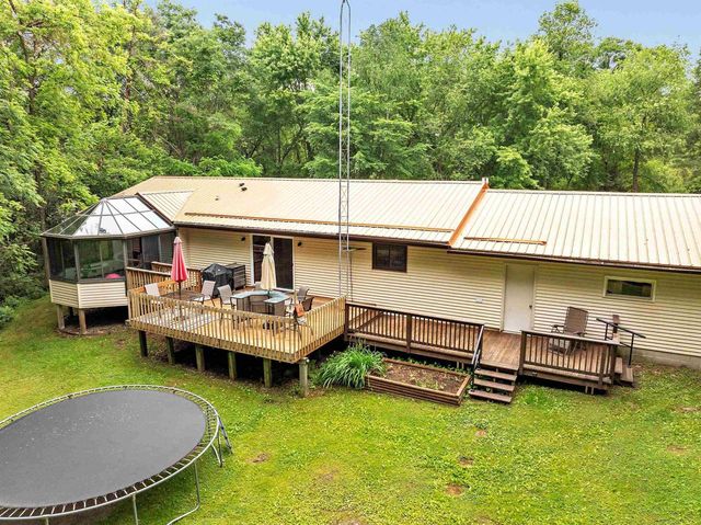 E1195 LARSON ROAD, Waupaca, WI 54981
