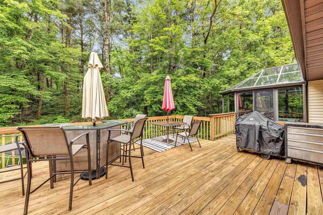 E1195 LARSON ROAD, Waupaca, WI 54981