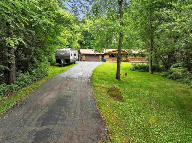 E1195 LARSON ROAD, Waupaca, WI 54981