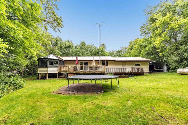 E1195 LARSON ROAD, Waupaca, WI 54981
