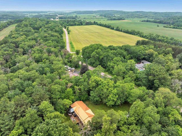 E1195 LARSON ROAD, Waupaca, WI 54981