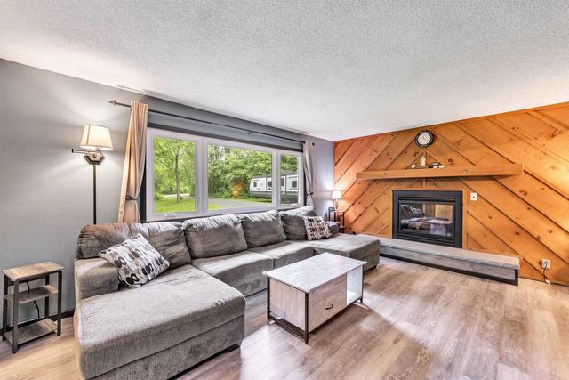 E1195 LARSON ROAD, Waupaca, WI 54981