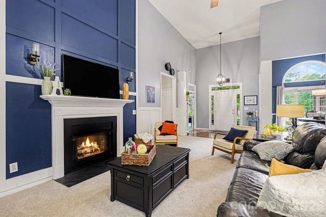 10501 Olde Irongate Lane, Mint Hill, NC 28227