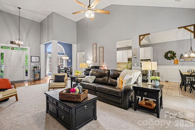 10501 Olde Irongate Lane, Mint Hill, NC 28227