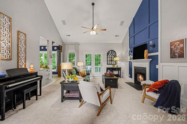 10501 Olde Irongate Lane, Mint Hill, NC 28227