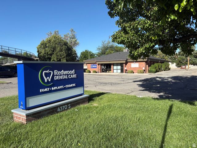 4370 S REDWOOD, Taylorsville, UT 84123