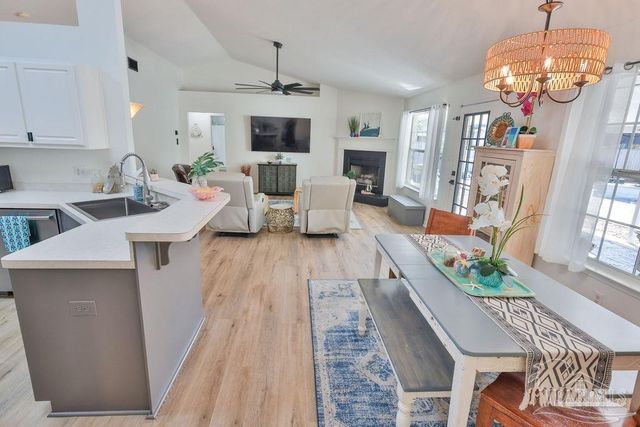 6935 Kapok Dr, Milton, FL 32583