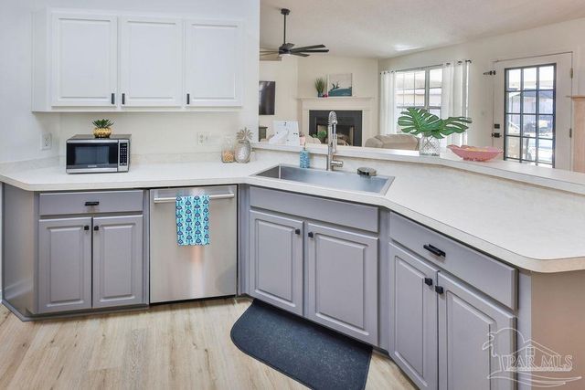 6935 Kapok Dr, Milton, FL 32583