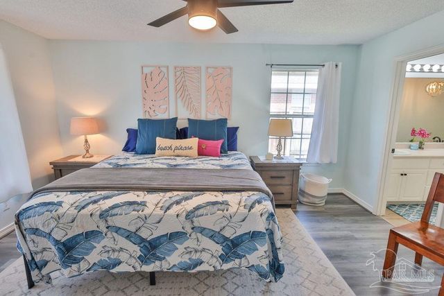 6935 Kapok Dr, Milton, FL 32583