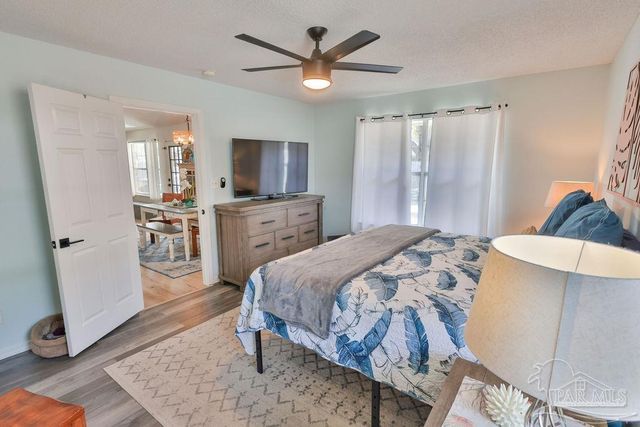 6935 Kapok Dr, Milton, FL 32583