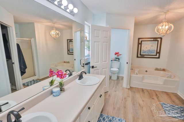 6935 Kapok Dr, Milton, FL 32583