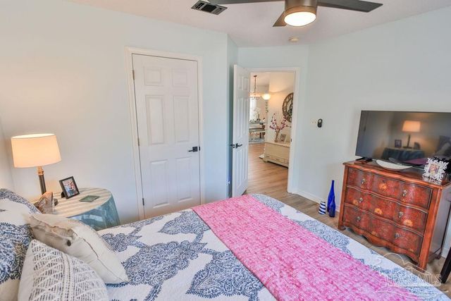 6935 Kapok Dr, Milton, FL 32583