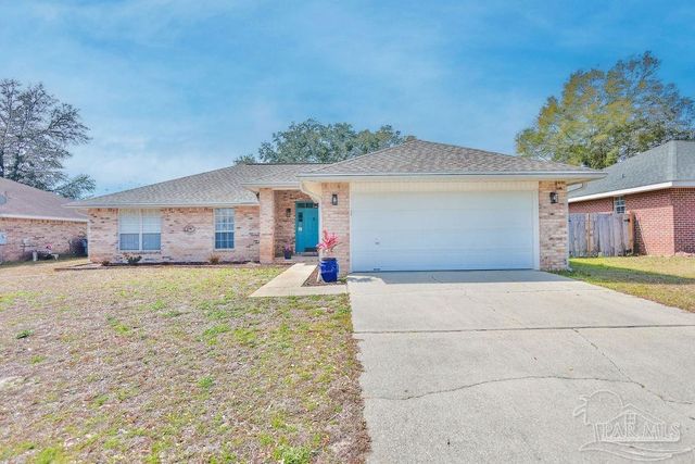 6935 Kapok Dr, Milton, FL 32583