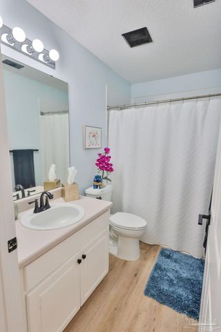 6935 Kapok Dr, Milton, FL 32583