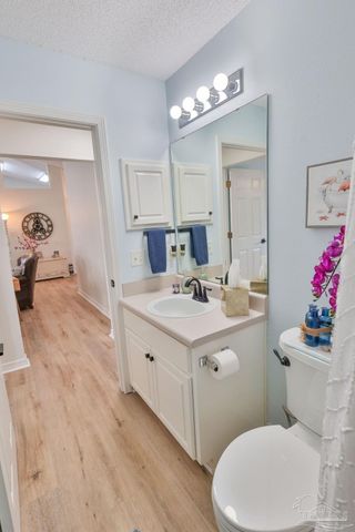 6935 Kapok Dr, Milton, FL 32583