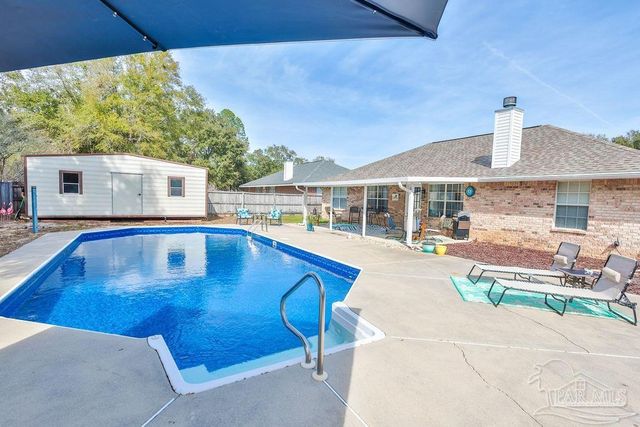 6935 Kapok Dr, Milton, FL 32583