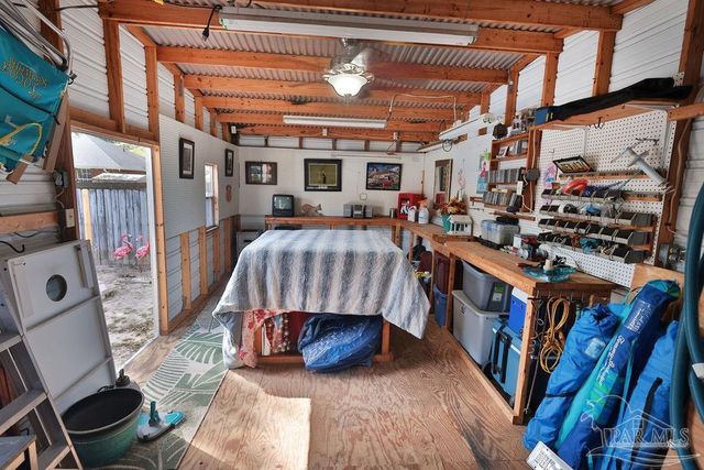 6935 Kapok Dr, Milton, FL 32583