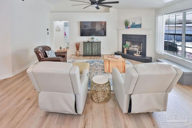 6935 Kapok Dr, Milton, FL 32583