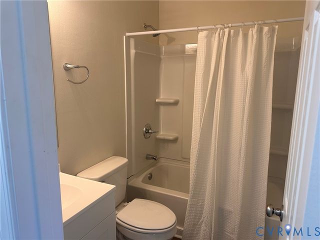 2 Pleasant St, Henrico, VA 23075