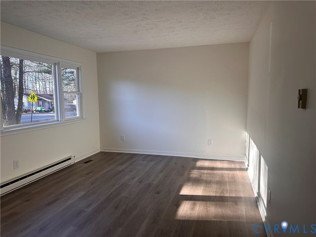 2 Pleasant St, Henrico, VA 23075