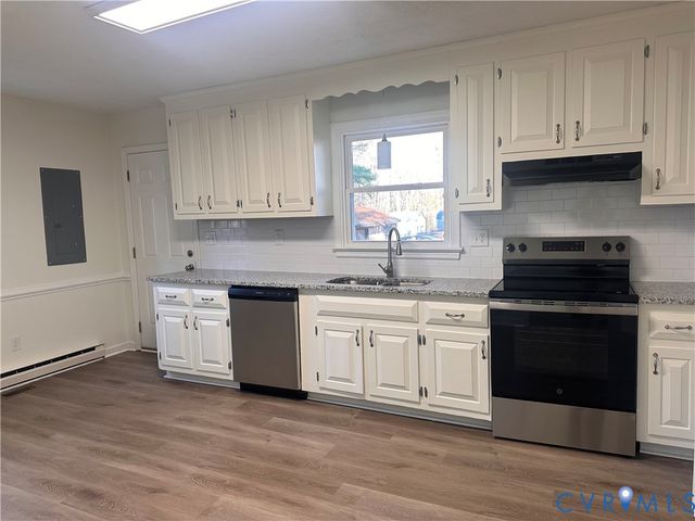 2 Pleasant St, Henrico, VA 23075