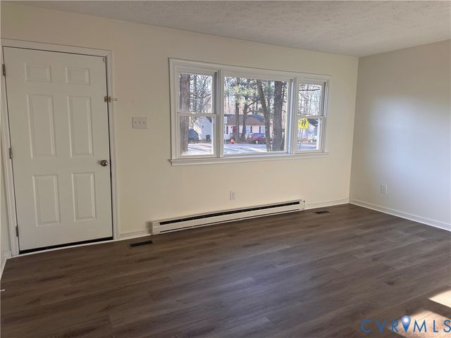 2 Pleasant St, Henrico, VA 23075