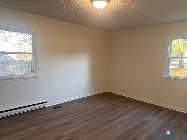 2 Pleasant St, Henrico, VA 23075