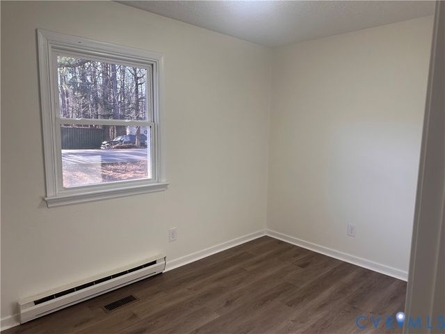 2 Pleasant St, Henrico, VA 23075