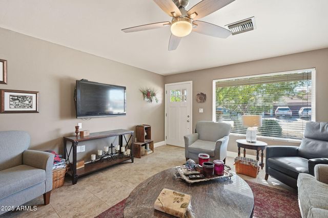 3470 E PARADISE Drive, Phoenix, AZ 85028