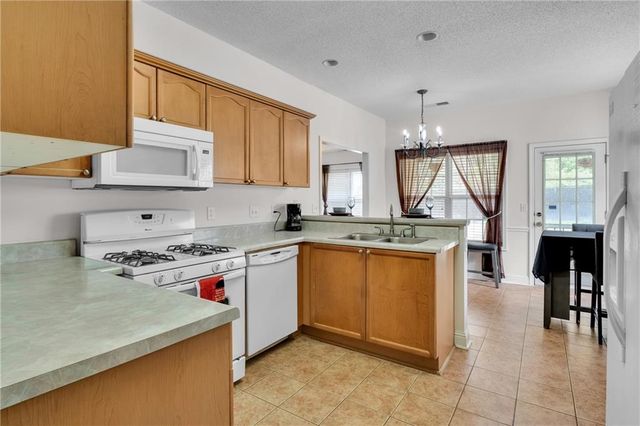 2560 Rosehill Circle, Lithia Springs, GA 30122