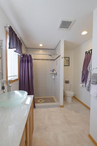 6408 Cavell Avenue N, Brooklyn Park, MN 55428