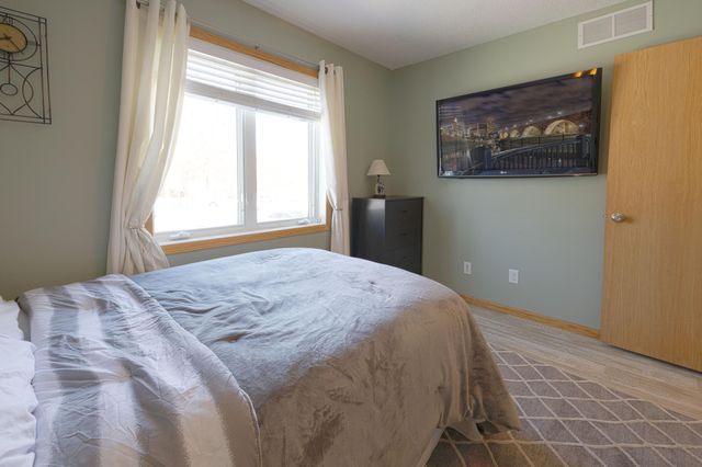 6408 Cavell Avenue N, Brooklyn Park, MN 55428