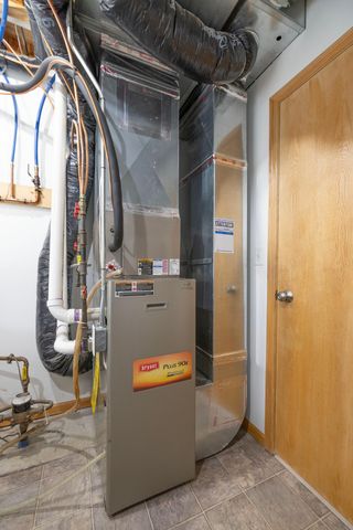 6408 Cavell Avenue N, Brooklyn Park, MN 55428