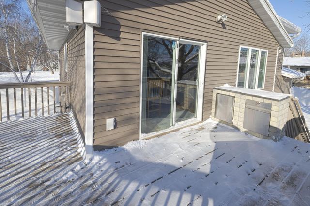 6408 Cavell Avenue N, Brooklyn Park, MN 55428