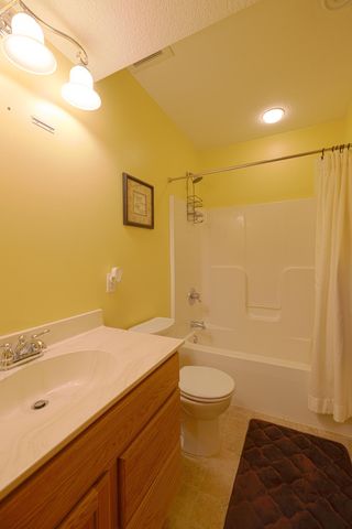 6408 Cavell Avenue N, Brooklyn Park, MN 55428