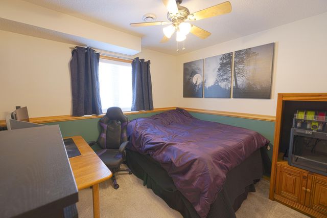 6408 Cavell Avenue N, Brooklyn Park, MN 55428