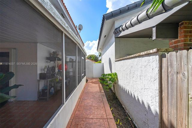9911 SW 136th Ct, Miami, FL 33186