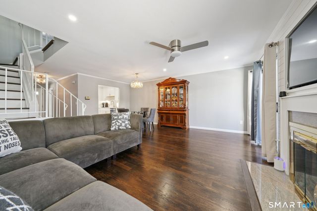 76 Fawn Ridge Lane 76, Norwalk, CT 06851