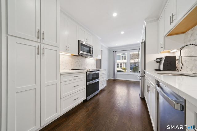 76 Fawn Ridge Lane 76, Norwalk, CT 06851