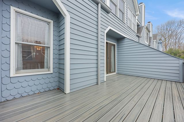 76 Fawn Ridge Lane 76, Norwalk, CT 06851