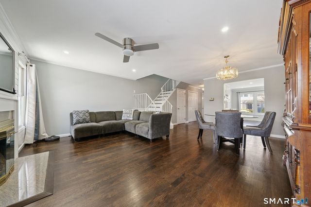 76 Fawn Ridge Lane 76, Norwalk, CT 06851