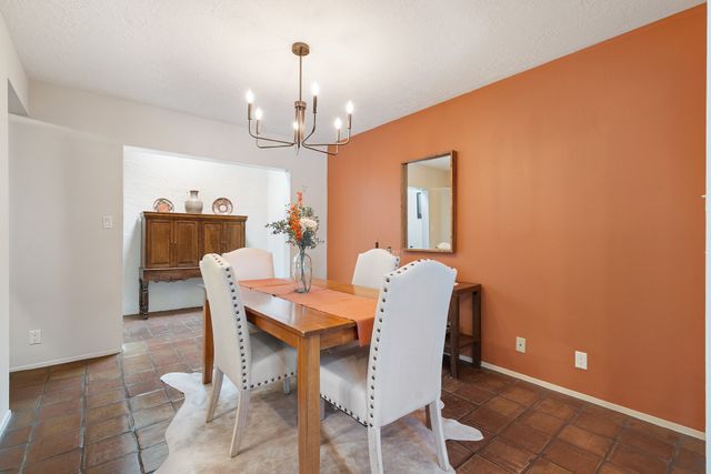 258 Cuesta del Norte, Santa Fe, NM 87501